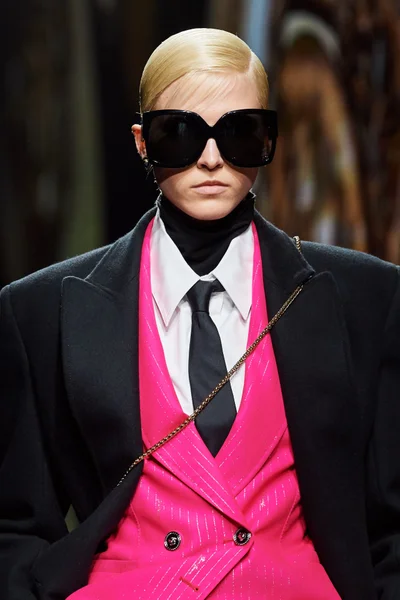 Look 217